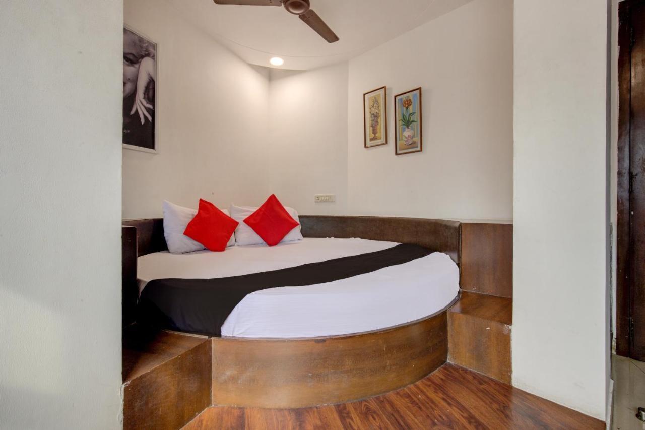 Capital O 77295 Hotel Bansidhar Bhuvan Bombaim Exterior foto