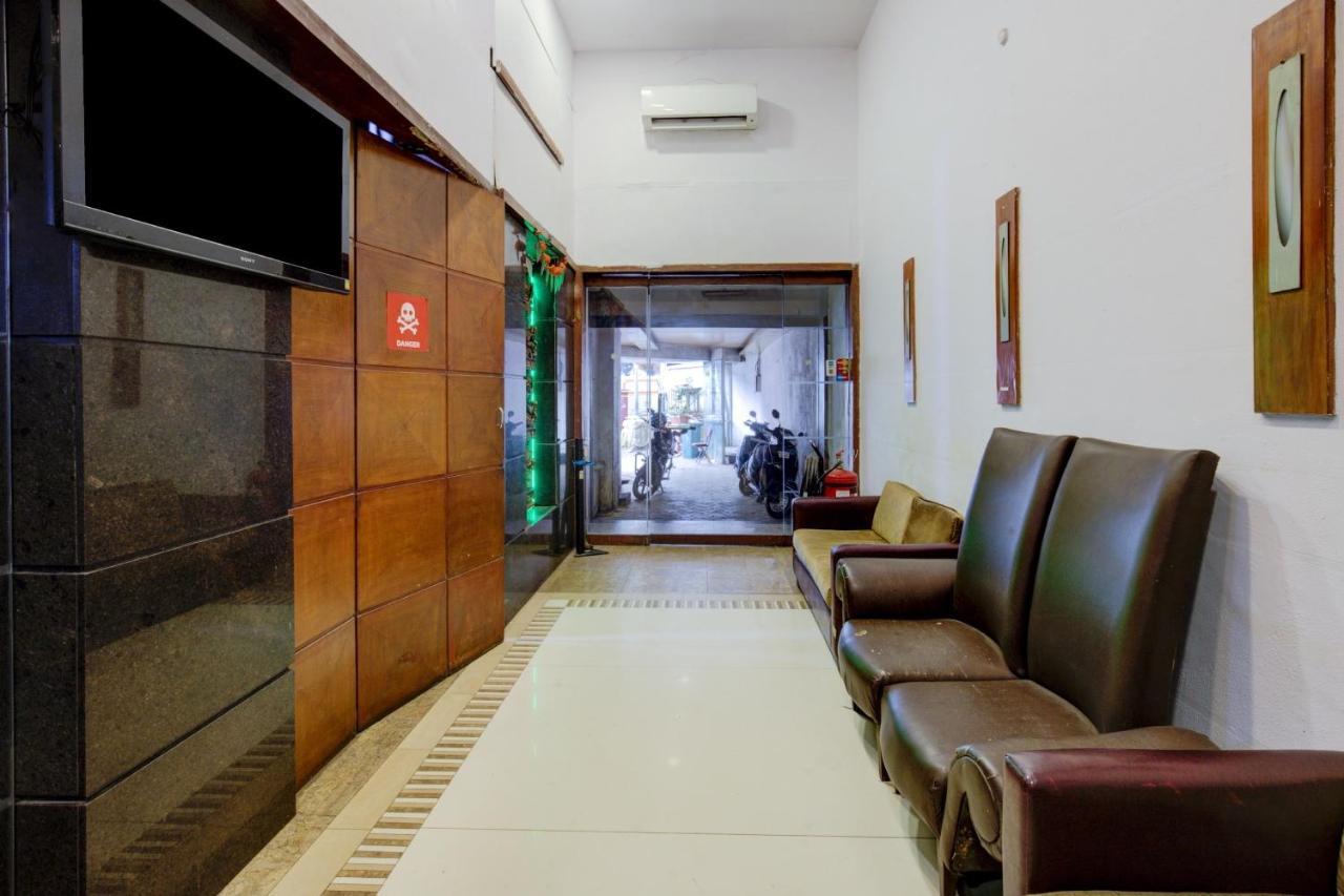 Capital O 77295 Hotel Bansidhar Bhuvan Bombaim Exterior foto